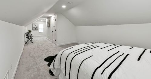 4235 92nd St, Milwaukee WI  53228-2133 exterior