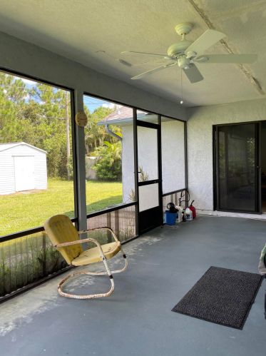1533 Flagami Rd, Fort Pierce, FL 34953-4343