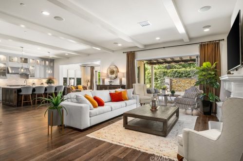 22 Shadybend, Irvine CA  92602-0844 exterior