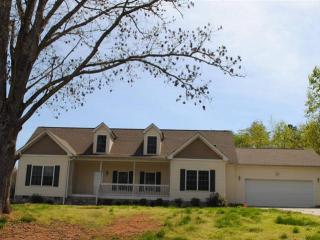 107 Maxfli Dr, Statesville, NC 28677-3046