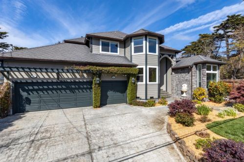 485 Miramar Dr, Princeton By The Sea, CA 94019-1372