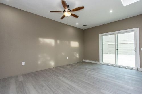 1812 Golf Rd, Turlock CA  95380-9746 exterior