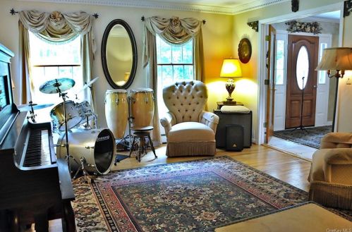 9 Scenic Pond Dr, Warwick NY  10990-2651 exterior