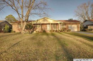 1614 Runnymead Ave, Decatur, AL 35601-4616