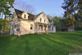124 Main St, Bloomington, NY 12411-5213