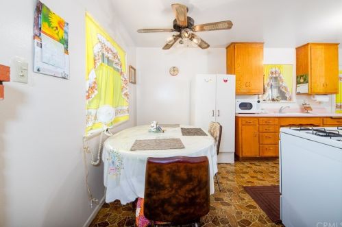 7771 Wells Ave, Riverside CA  92503-2568 exterior