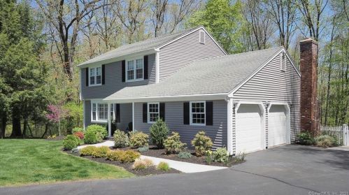 70 Foxwood Ct, Cheshire, CT 06410-2630