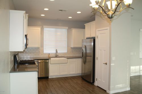 2624 Canfield, Mesa, AZ 85209-3200