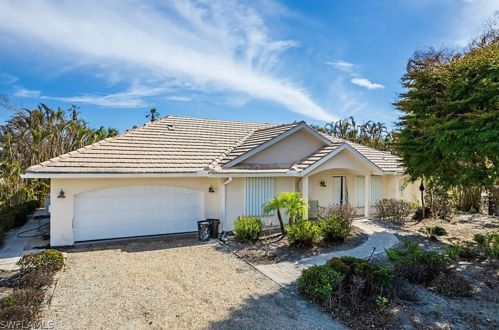 214 Palm Lake Dr, Sanibel, FL 33957-5602