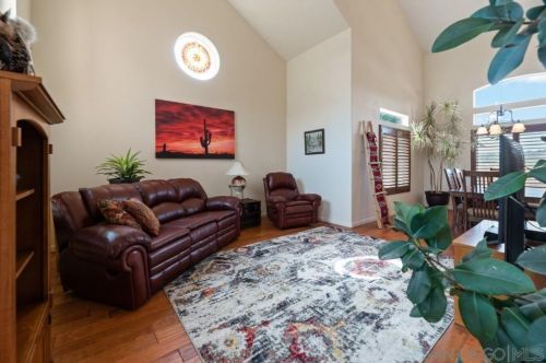 1497 Miss Elle Way, Alpine CA  91901-3981 exterior