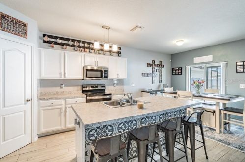 14533 Haddon Mist Dr, Wimauma FL  33598 exterior