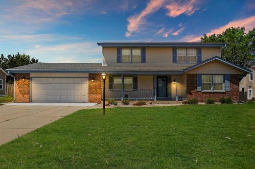 8936 32nd Ave, Kenosha, WI 53142-5404