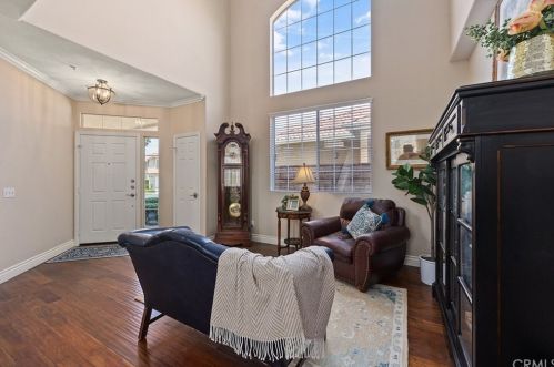 1522 Spyglass Dr, Upland, CA 91786-2423