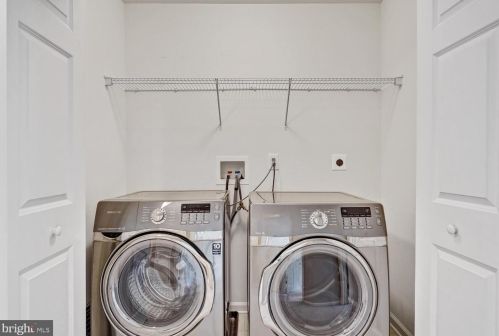 296 Cherry Ln, Kennett Sq PA  19348-4709 exterior