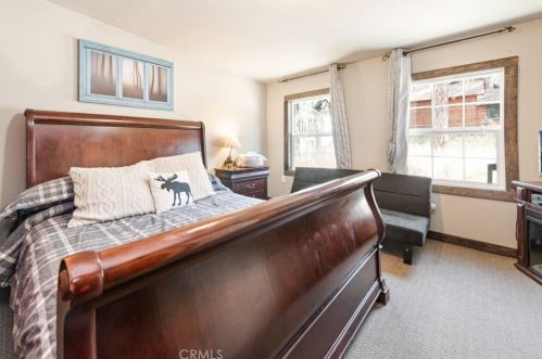 340 Sherwood Blvd, Big Bear City CA  92314 exterior