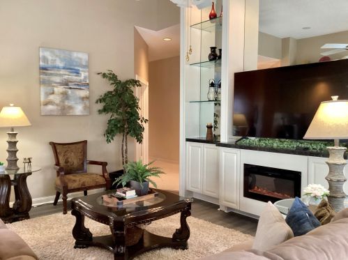 1542 Amherst Dr, Fort Pierce FL  34986-2450 exterior