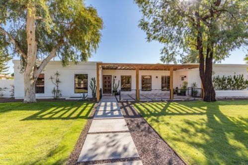 2331 Jensen St, Mesa, AZ 85213-3440