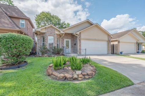 37 Silver Creek Dr, Conroe, TX 77301-1035