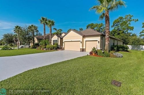 4803 Ashley Lake Cir, Vero Beach, FL 32967-2607