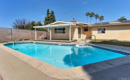 5920 Noraak Ct, La Mesa CA  91942-1824 exterior
