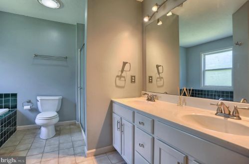 90 Cragmoor Rd, York Haven PA  17370-9050 exterior