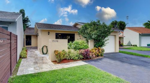 7136 103rd Pl, Miami, FL 33173-1377