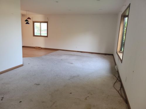 12405 Euclid Ave, Waukesha, WI 53151-4605