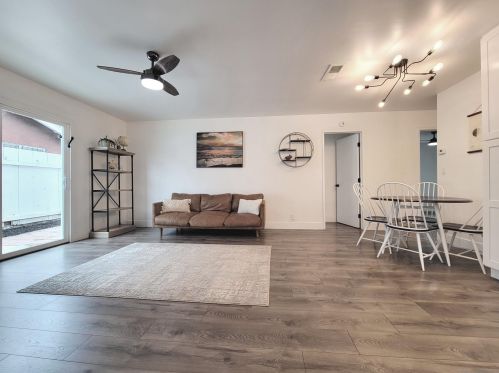 4791 Calle Los Santos, Oceanside CA  92057-5926 exterior