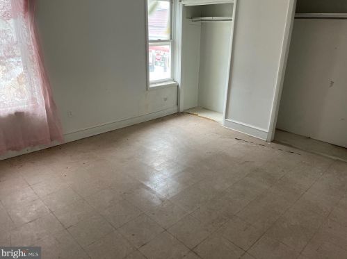 701 9 St, Camden NJ  08102-1721 exterior