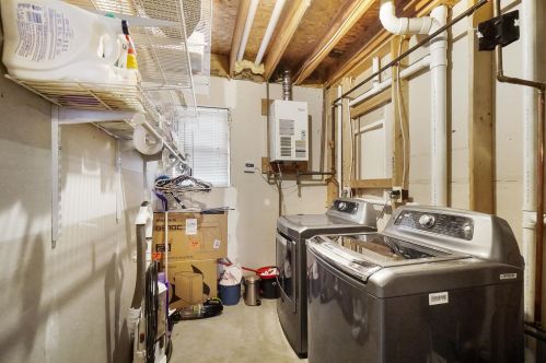 421 Ripple Creek Dr, Covington KY  41018-2684 exterior