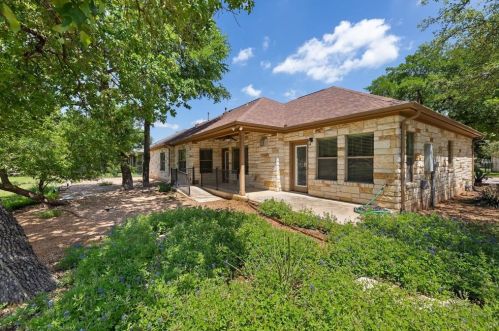 1001 Fort Davis St, Georgetown TX  78633-5376 exterior