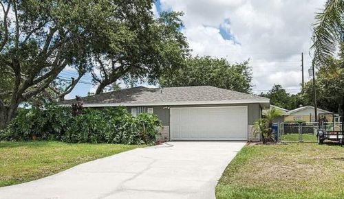 2095 43rd Ave, Vero Beach, FL 32960-1966