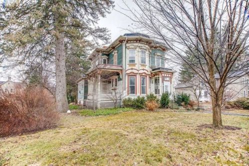 41 Seneca St, Dundee, NY 14837-1124