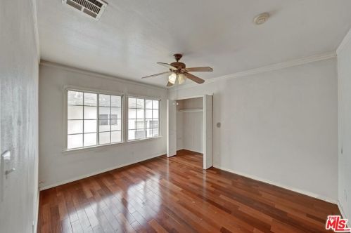 825 Verdugo Rd, Glendale CA  91206-2536 exterior