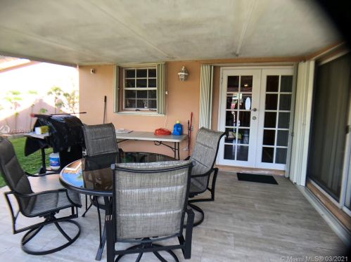 14337 100 Ln, Miami FL  33186-6962 exterior
