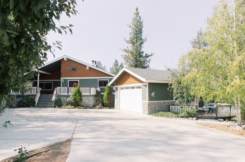 521 Division Dr, Big Bear City, CA 92314-9494