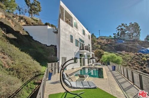 3788 Alta Mesa Dr, North Hollywood, CA 91604-4005