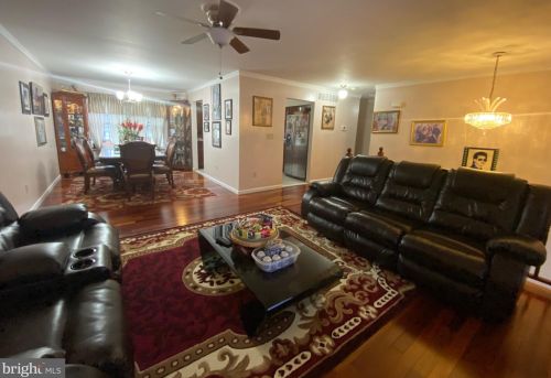 113 Borman Ave, Avenel NJ  07001-2106 exterior