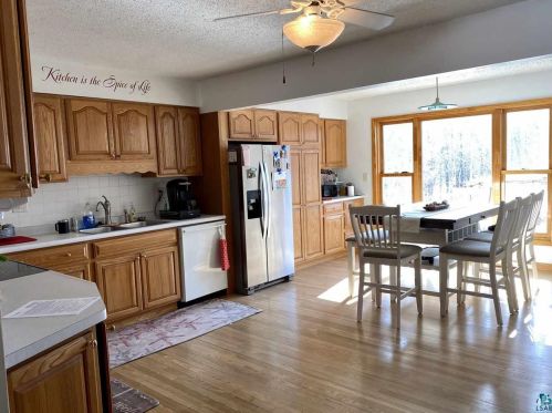 8108 Vinland St, Duluth, MN 55810-1402