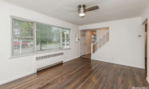 26 Westbury Ave, Hicksville NY  11803-3414 exterior