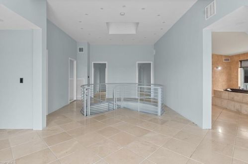 4150 Dingman Dr, Sanibel FL 33957-5107 exterior