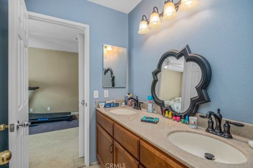 1371 Kirkmichael Cir, Riverside CA  92507-8426 exterior