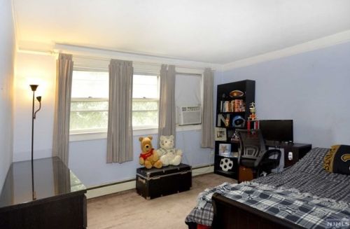 148 Overpeck Ave, Ridgefield Park NJ  07660-1504 exterior