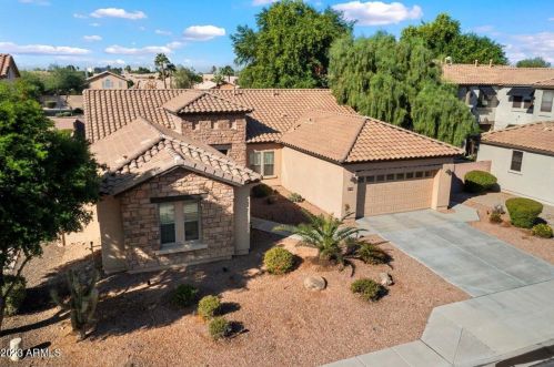 550 Emerson St, Chandler AZ  85248-4700 exterior