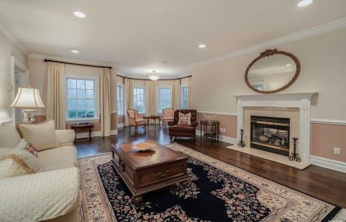 33 Farmstead Ln, Muttontown NY  11545-2601 exterior