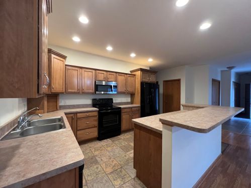 703 Cherokee Path, Lake Mills WI  53551-9574 exterior