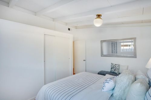 814 Lakehaven Dr, Sunnyvale CA  94089-2553 exterior