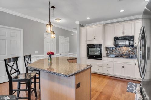 228 Colonial Dr, Navy Sup Dpt PA  17050-9505 exterior