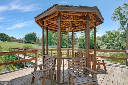 2204 Brook Creek Rd, Toms Brook VA  22660-2544 exterior