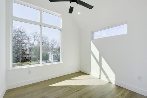 4907 Delores Ave, Austin TX 78721-2107 exterior